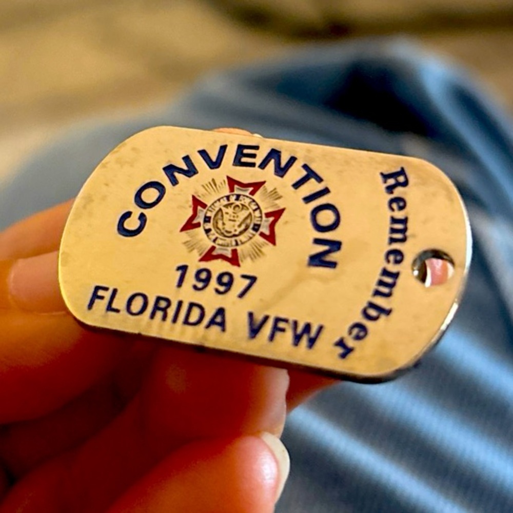 Convention Florida VFW 1997 Pin brooch militar Veterans Foreign Wars collectible